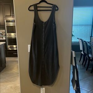 Elegant Black Sleeveless Dress
